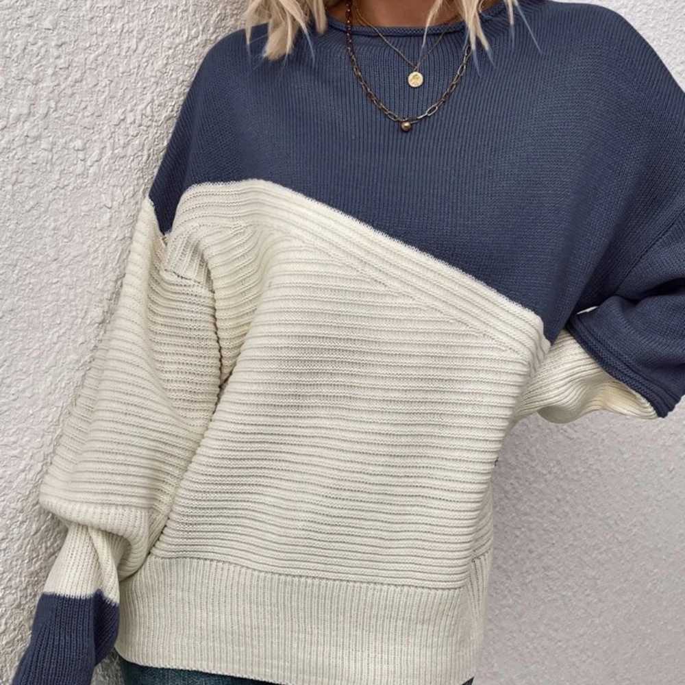 Beautiful woman sweater - Picture 3 of 6